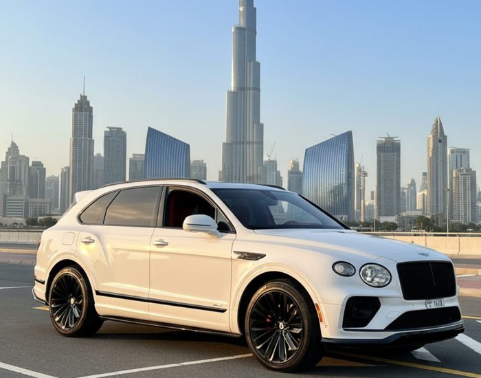 BENTLY BENTAYGA 2023 (2)