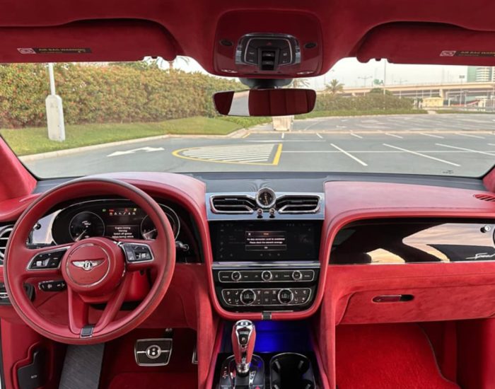 Bently Bentayga 2023 (12)