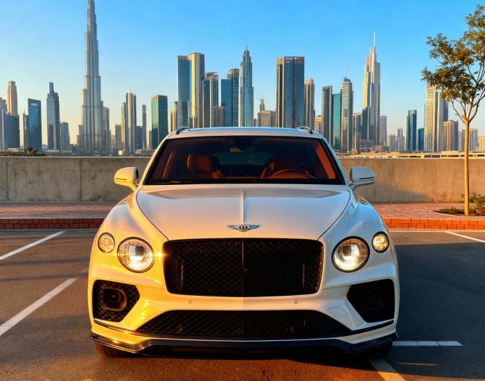 Bently Bentayga 2023 (6)