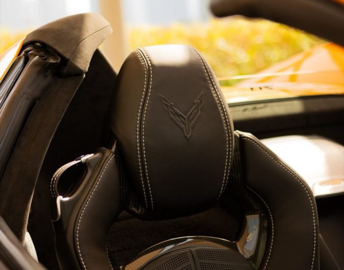 CORVETTE C8 2023 yellow (11)