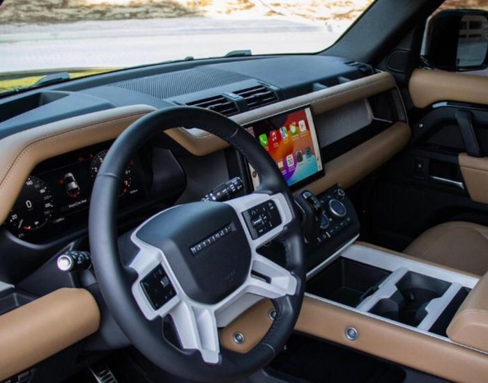 LAND ROVER DEFENDER 2025 (8)