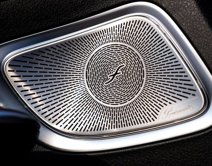 MERCEDES BENZ C200 2024 (9)