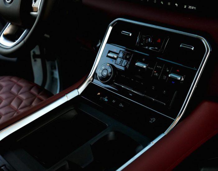 NISSAN PATROL PLATINUM 2025 (8)